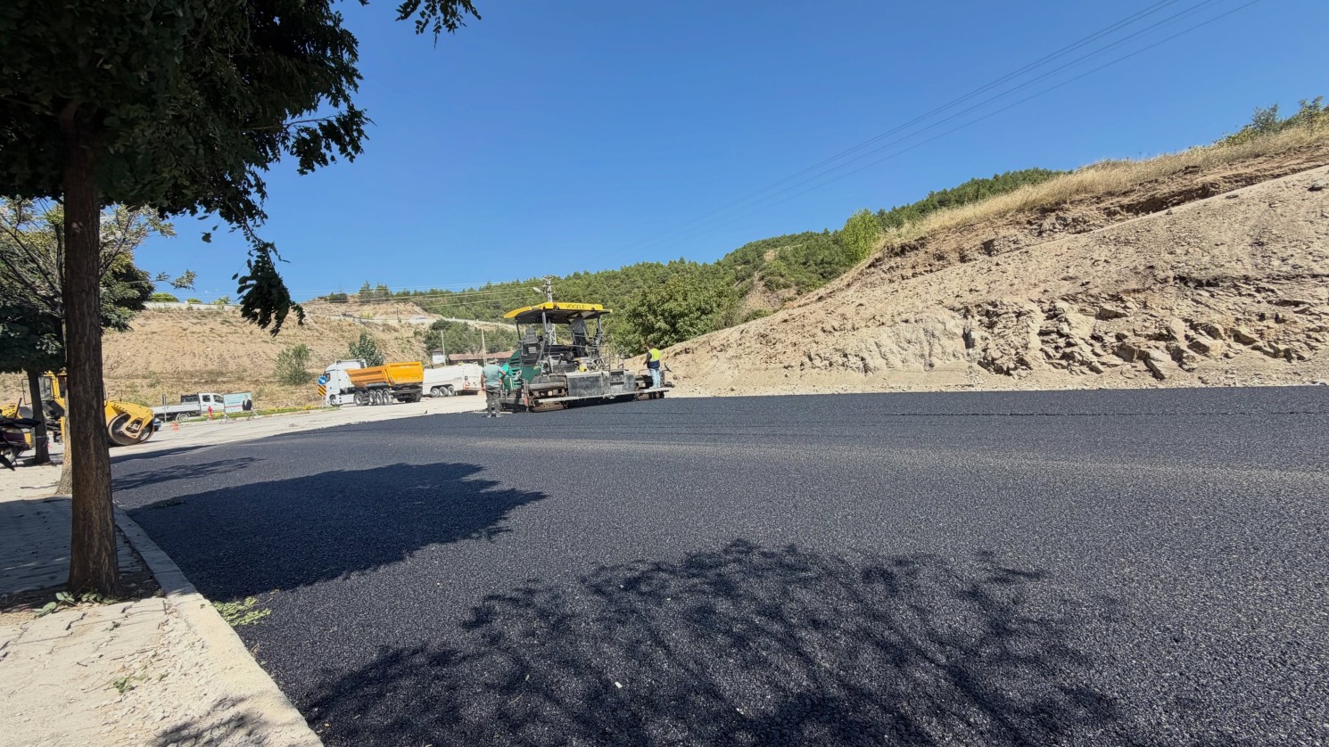 Ayvaz Mahallemizde yol genişletme çalışmalarının ardından başlattığımı...