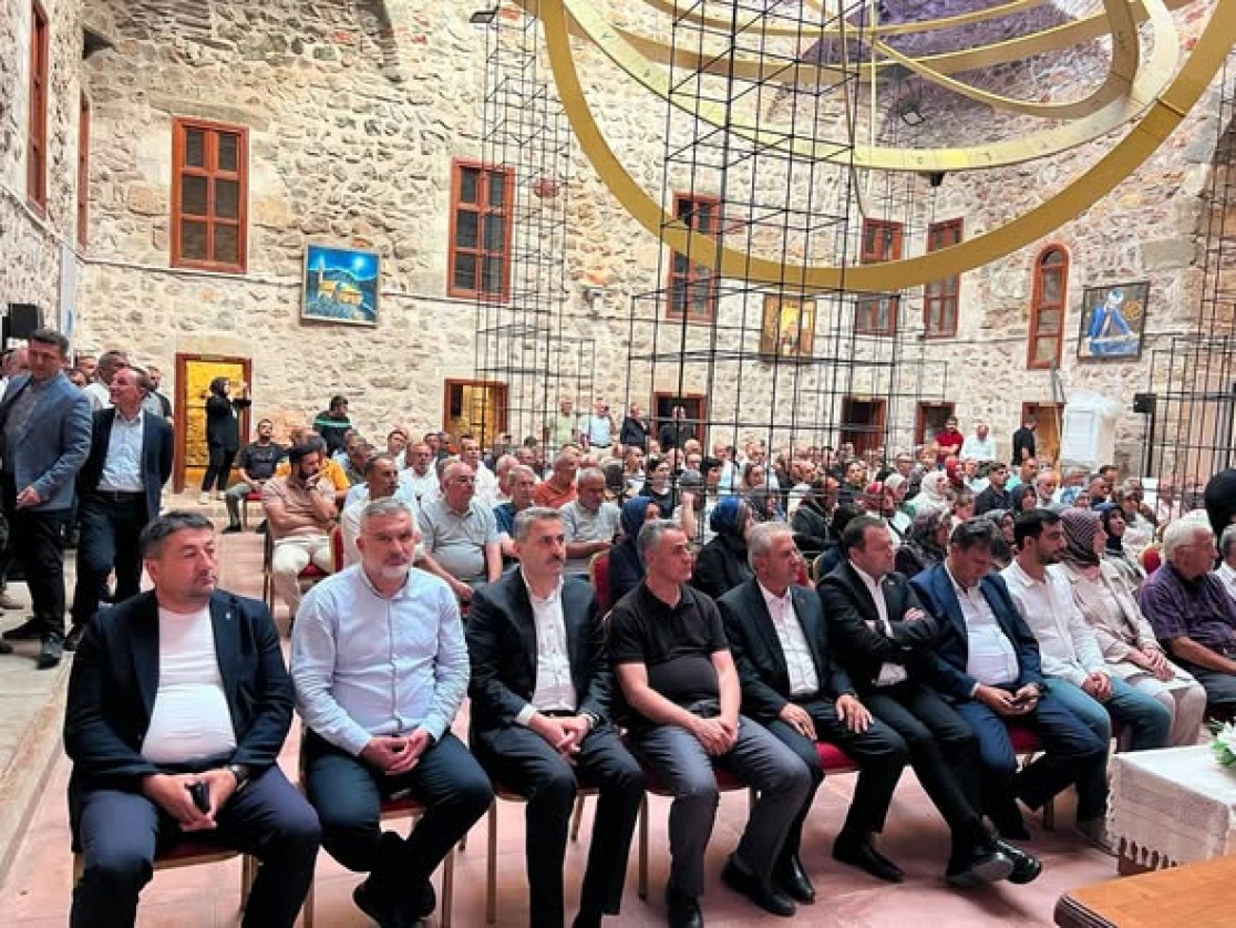 Belediye Başkanımız Semih Tepebaşı, AK Parti Tokat İl Başkanımız Adem Dizer’in ev sahipliğinde, AK Parti’nin kuruluşunun 25. yılı dolayısıyla Tokat’ta düzenlenen programa katılım sağladı