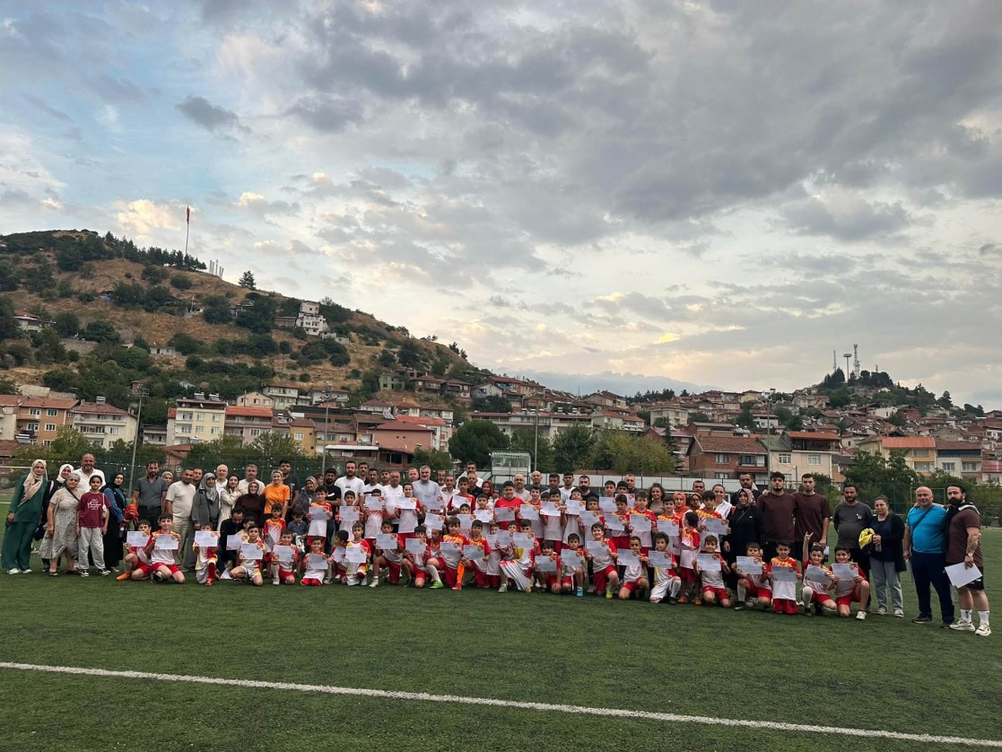 Belediye Başkanımız Semih Tepebaşı, Niksar Belediyespor bünyesinde her...