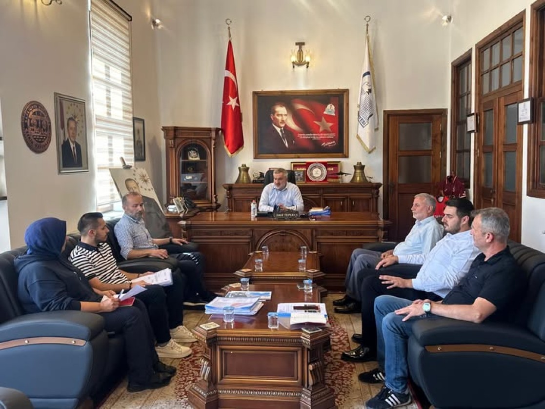 Belediye Encümenimiz, Belediye Başkanımız Semih Tepebaşı başkanlığında...