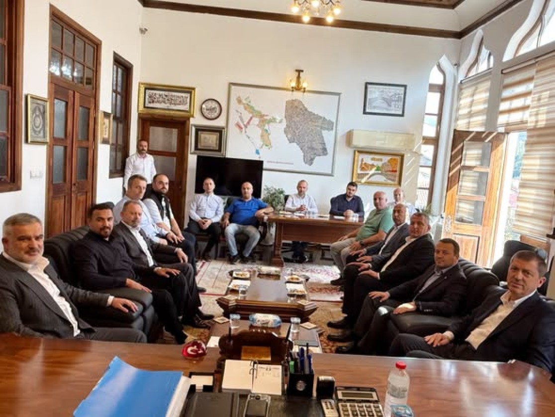 Bir dizi ziyaret ve programa katılmak üzere Niksar’ımıza gelen AK Part...