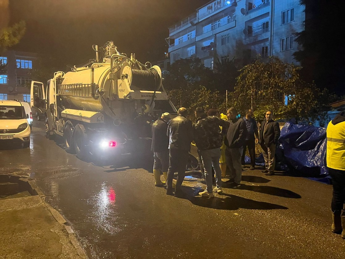 DUYURUİlçemizde akşam saatlerinde etkili olan sağanak yağışın ardından...
