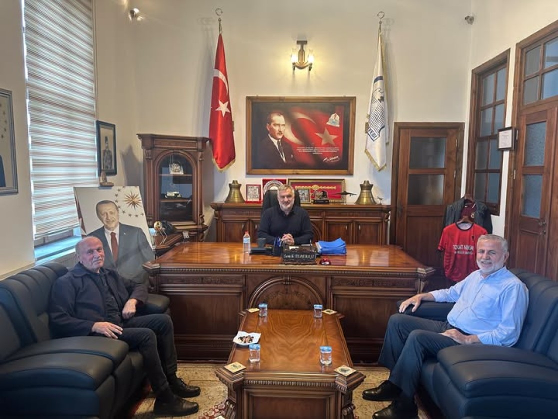 Önceki dönem AK Parti Niksar İlçe Başkanımız Abdullah Yıldız, Belediye...